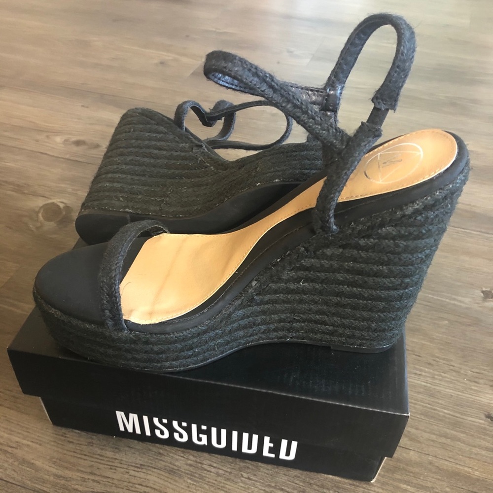 MISSGUIDED Black Two Strap Jute Wedge